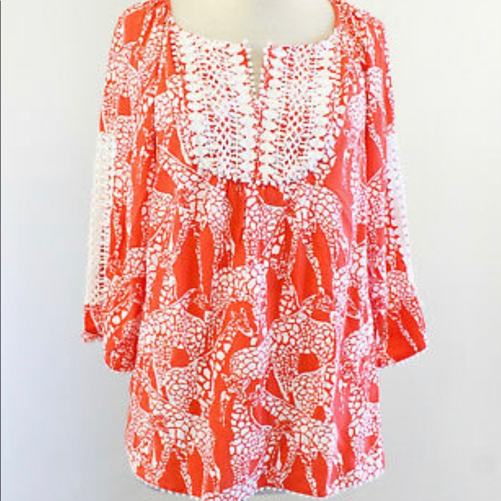 Crown and Ivy Orange Giraffe Shirt size Large